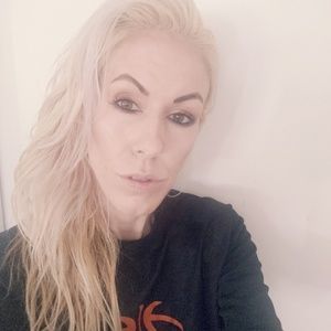 Meet your Posher, Janelle